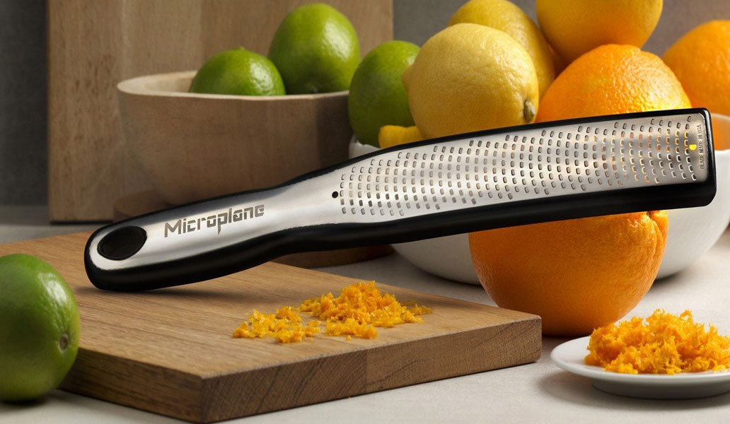 microplane : l'innovation en mouvement
Née d'un hasard industriel, transformée en outil de précision, elle illustre l'inattendu de la créativité.