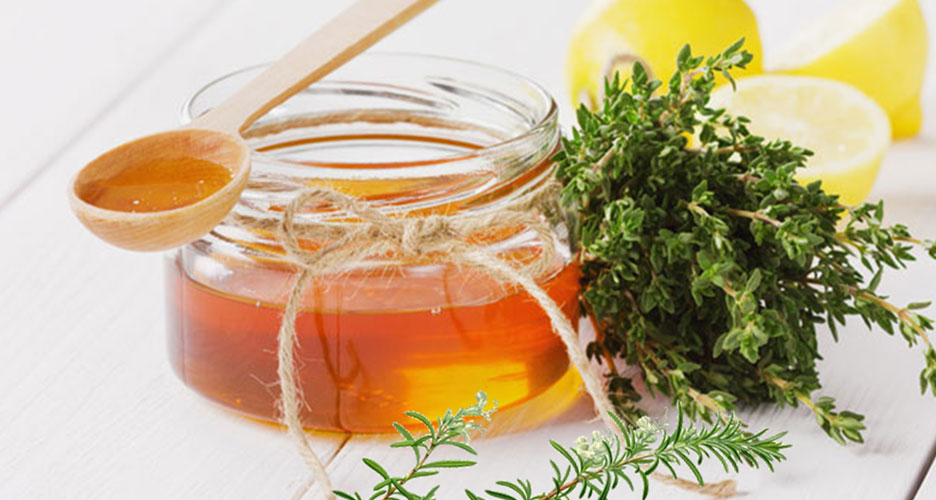 Infusion de miel au citron et de thym