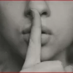 Le silence élégant : l'art de gérer les conflits selon Socrate | labonnecopine.com