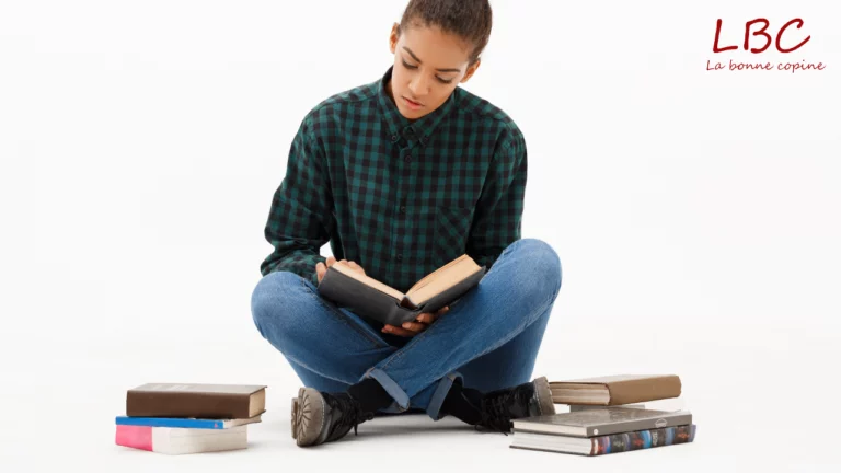 Eveil conscient, favorisant la sagesse et le développement personnel.