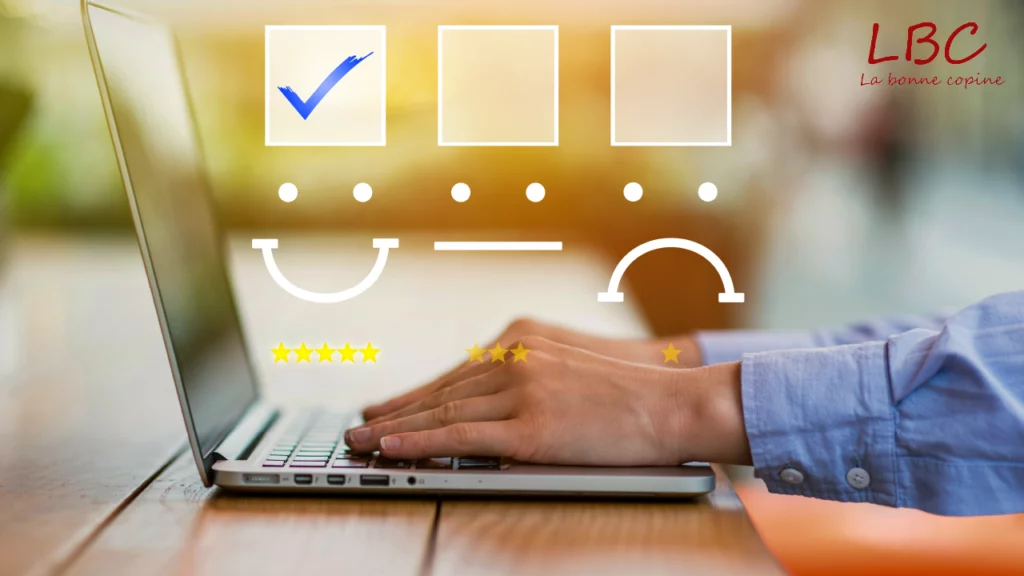 On a laptop, an ongoing interaction reveals evaluation icons - ticks, stars and smileys - symbolizing satisfaction and perceived quality. A modern scene illustrating user experience and real-time feedback gathering | labonnecopine.com/en